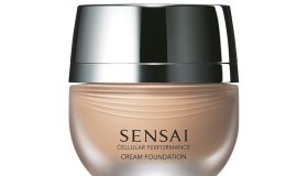 Cremige Foundation von Sensai: Cellular Performace Cream Foundation