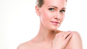 Pflege der Haut an Hals und Dekolleté: Tricks und Tipps